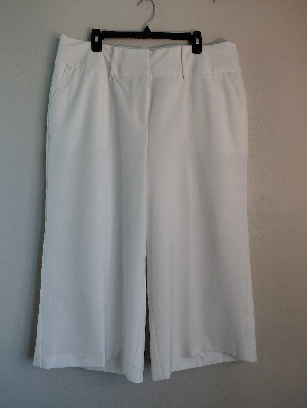 Women's Lane Bryant White Wide-Leg Crop Capri Dress Slacks Sz 18